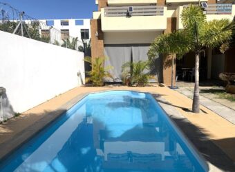 Location d’une charmante villa avec piscine dans un quartier résidentiel de Flic en Flac