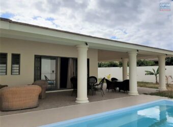 A louer : Merveilleuse villa de 325 m² avec piscine dans un morcellement sécurisé à Tamarin.