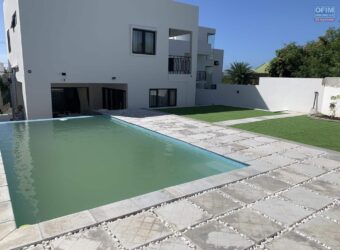 A louer villa neuve et contemporaine avec piscine et vue exceptionnelle à Tamarin