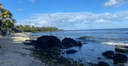 Accessible aux étrangers et aux Mauriciens:Villa récente à vendre, à 300 m de la plage de Pointe aux Piments.