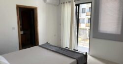 A louer appartement récent avec piscine commune, situé dans un quartier résidentiel calme à Flic-en-Flac.