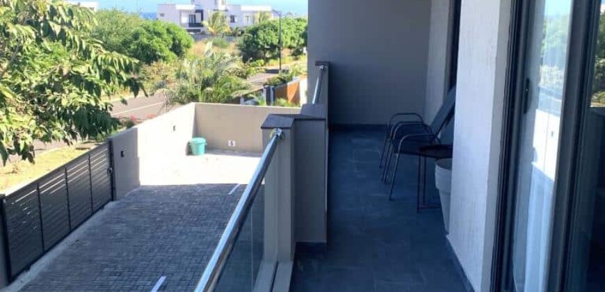 Location d’un superbe appartement récent avec toit-terrasse, piscine et vue exceptionnelle à Flic en Flac